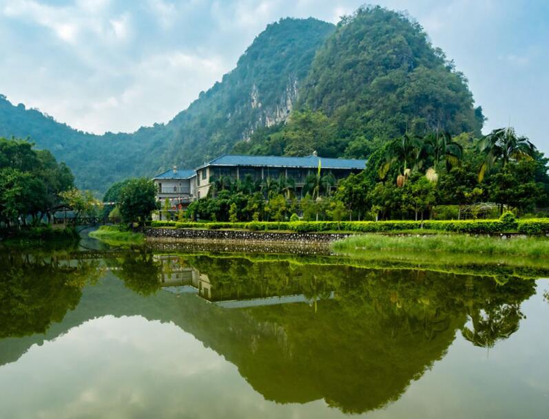 肇庆市封开县龙山景区奇境酒店升级改造项目 总投资:2764.0万元 肇庆市封开县龙山景区奇境酒店升级改造项目 总投资:2764.0万元